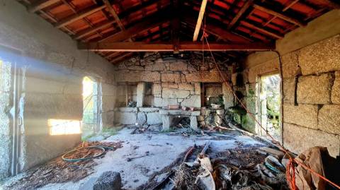 Moradia T6 para venda