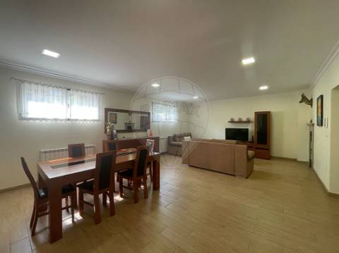 Moradia T3 para venda