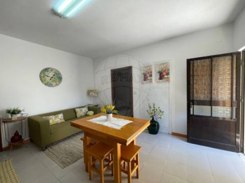 Moradia T2 para venda