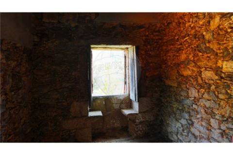 Moradia T0 para venda