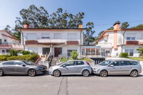 Moradia T4 para venda