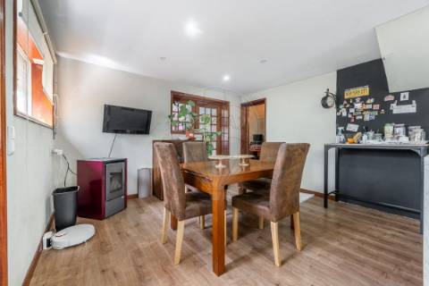 Moradia T4 para venda