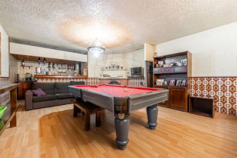 Moradia T4 para venda