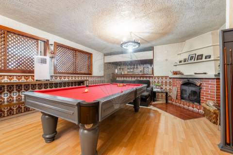 Moradia T4 para venda