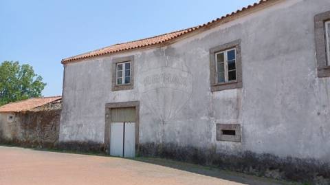 Moradia T5 para venda