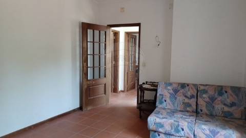 Moradia T5 para venda