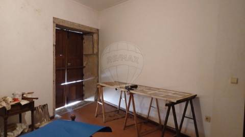 Moradia T5 para venda