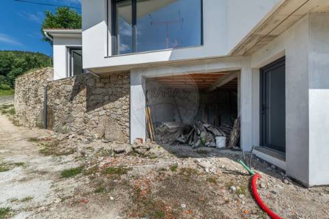 Moradia T3 para venda