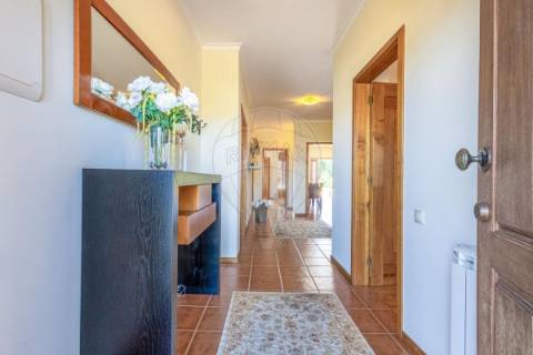 Moradia T4 para venda