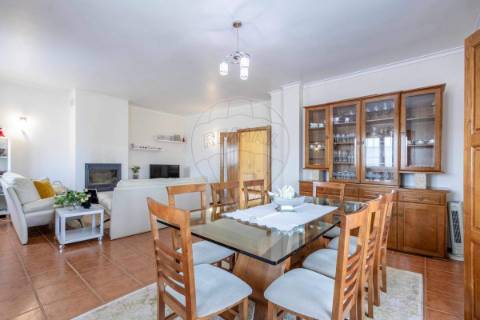 Moradia T4 para venda