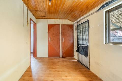 Moradia T2 para venda