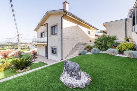 Moradia T3 para venda