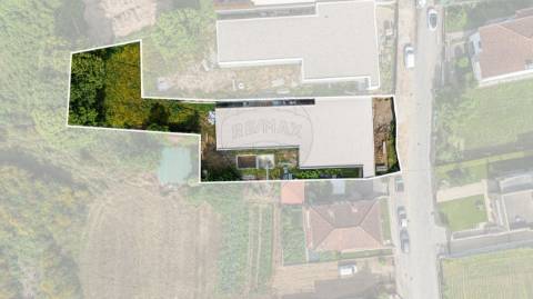 Moradia T4 para venda