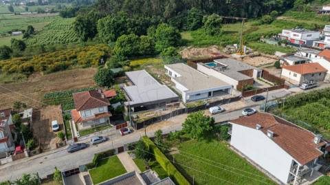 Moradia T4 para venda