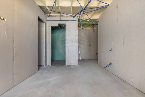 Moradia T4 para venda