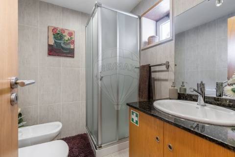 Moradia T4 para venda