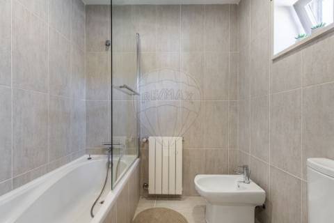 Moradia T4 para venda