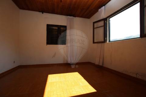 Moradia T2 para venda