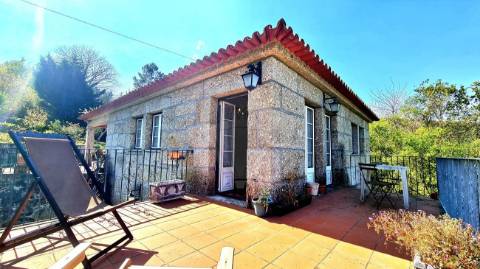 Moradia T4 para venda