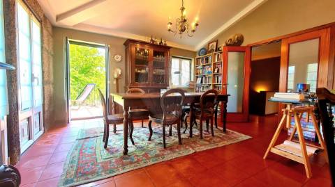 Moradia T4 para venda