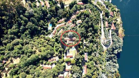 Moradia T12 para venda