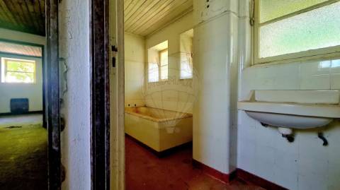 Moradia T12 para venda