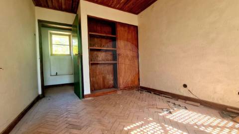 Moradia T12 para venda