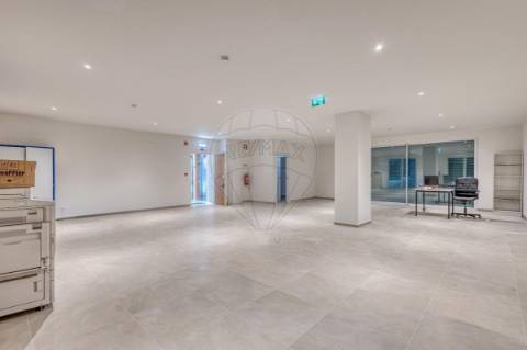 Apartamento T4 para venda