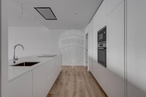 Apartamento T4 para venda