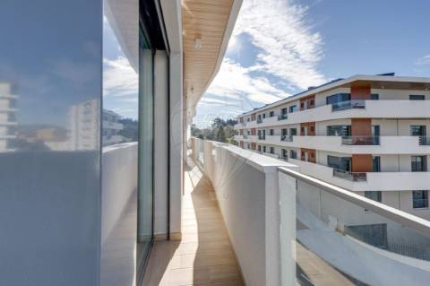 Apartamento T4 para venda