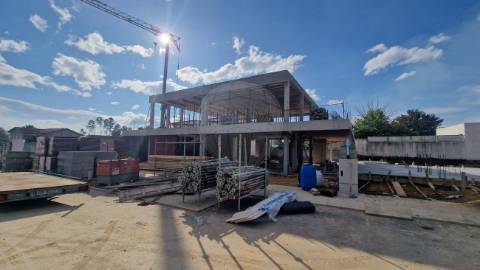 Moradia T4 para venda