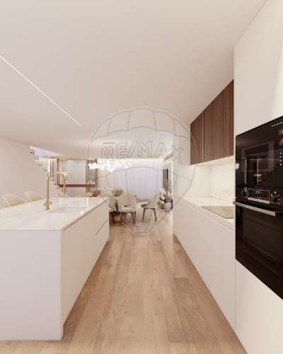 Moradia T4 para venda