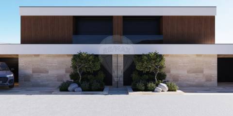 Moradia T4 para venda