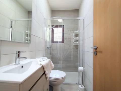 Moradia T5 para venda