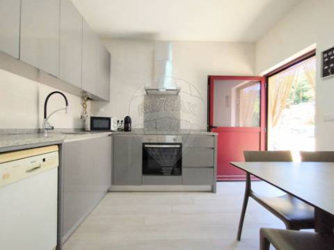 Moradia T5 para venda