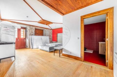 Moradia T5 para venda