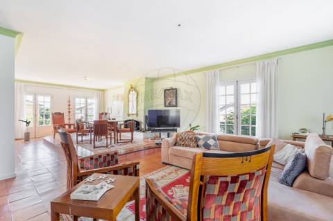 Moradia T7 para venda