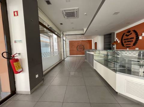 Outros - Comercial  para arrendamento