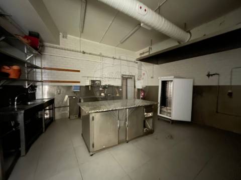 Outros - Comercial  para arrendamento