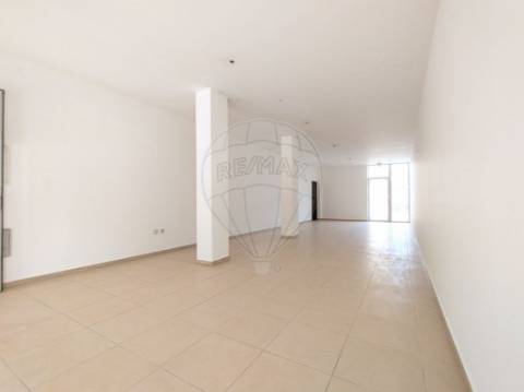 Loja  para arrendamento