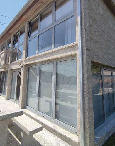 Moradia T4 para arrendamento