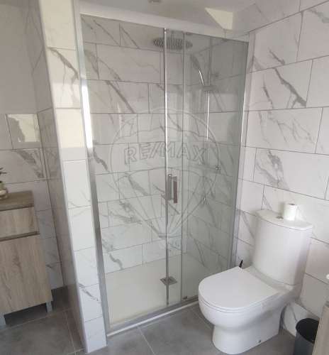 Moradia T4 para arrendamento