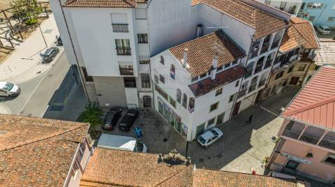 Moradia T4 para arrendamento