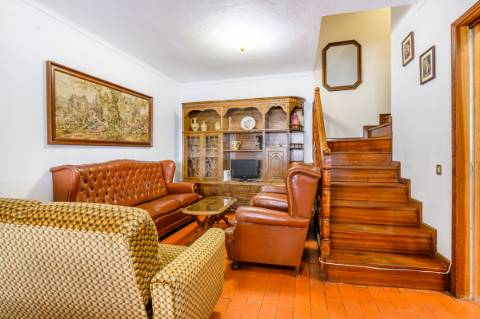 Moradia T4 para arrendamento