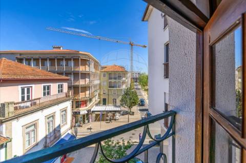 Moradia T4 para arrendamento