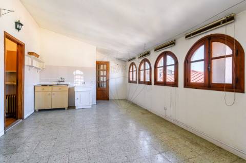 Moradia T4 para arrendamento