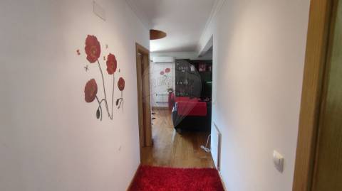 Moradia T4 para arrendamento