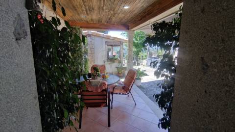 Moradia T4 para arrendamento