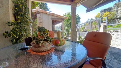 Moradia T4 para arrendamento