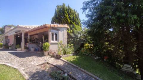 Moradia T4 para arrendamento